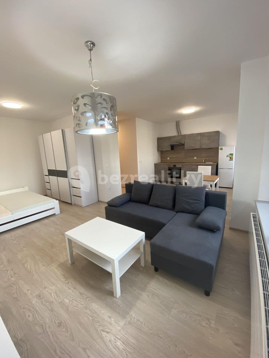 Studio flat to rent, 44 m², Lorencova, Zlín, Zlínský Region Studio flat to rent, 44 m², Lorencova, Zlín, Zlínský Region