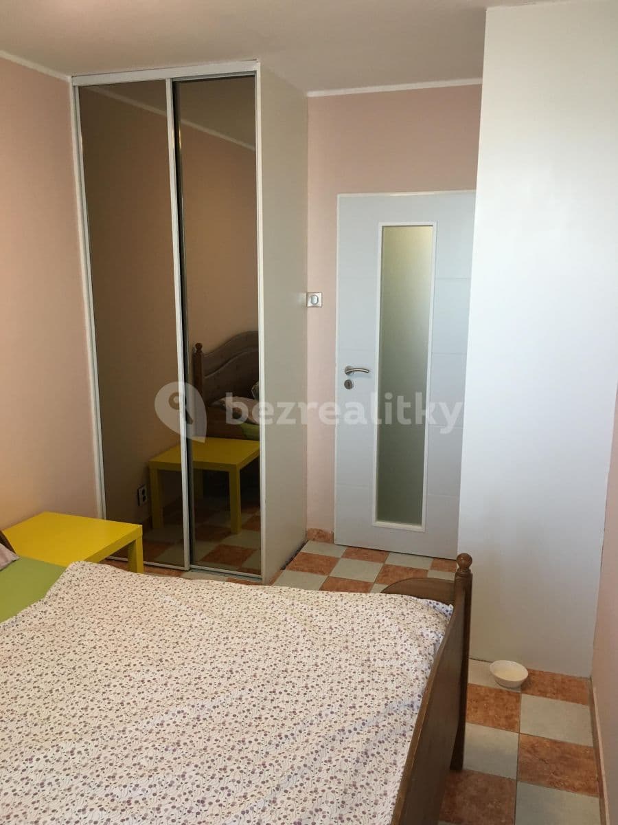 3 bedroom flat to rent, 78 m², náměstí Sítná, Kladno, Středočeský Region 3 bedroom flat to rent, 78 m², náměstí Sítná, Kladno, Středočeský Region