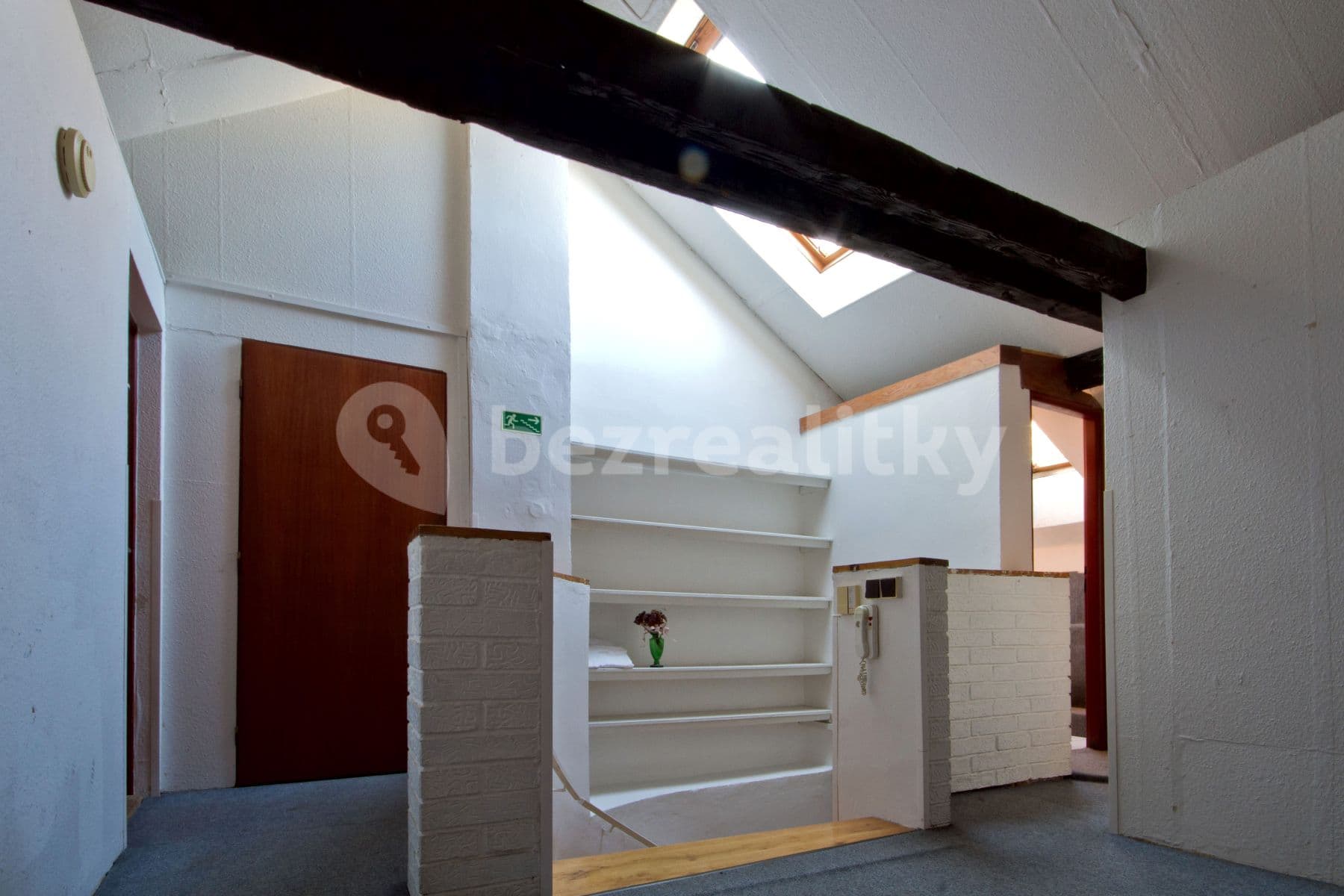 office to rent, 180 m², U Pekařky, Prague, Prague office to rent, 180 m², U Pekařky, Prague, Prague