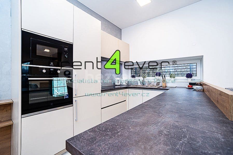 1 bedroom with open-plan kitchen flat to rent, 85 m², Josefa Houdka, Prague, Prague 1 bedroom with open-plan kitchen flat to rent, 85 m², Josefa Houdka, Prague, Prague