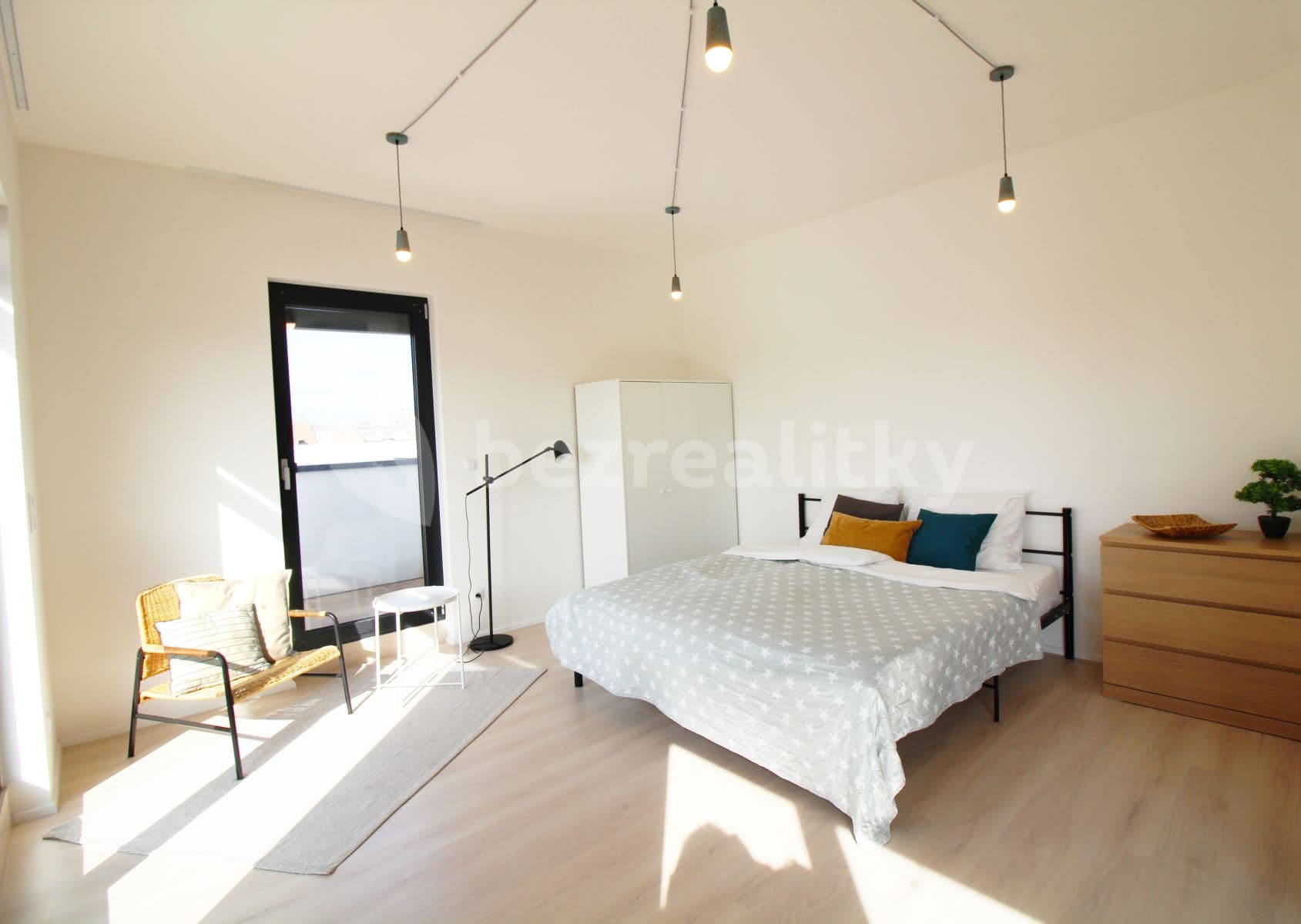 Studio flat to rent, 37 m², Jeronýmova, Brno, Jihomoravský Region Studio flat to rent, 37 m², Jeronýmova, Brno, Jihomoravský Region