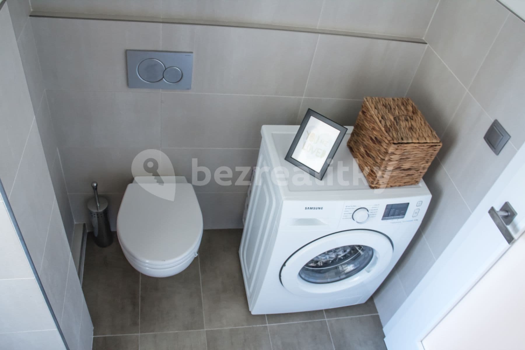 1 bedroom with open-plan kitchen flat to rent, 50 m², Vodárenská, Prague, Prague 1 bedroom with open-plan kitchen flat to rent, 50 m², Vodárenská, Prague, Prague