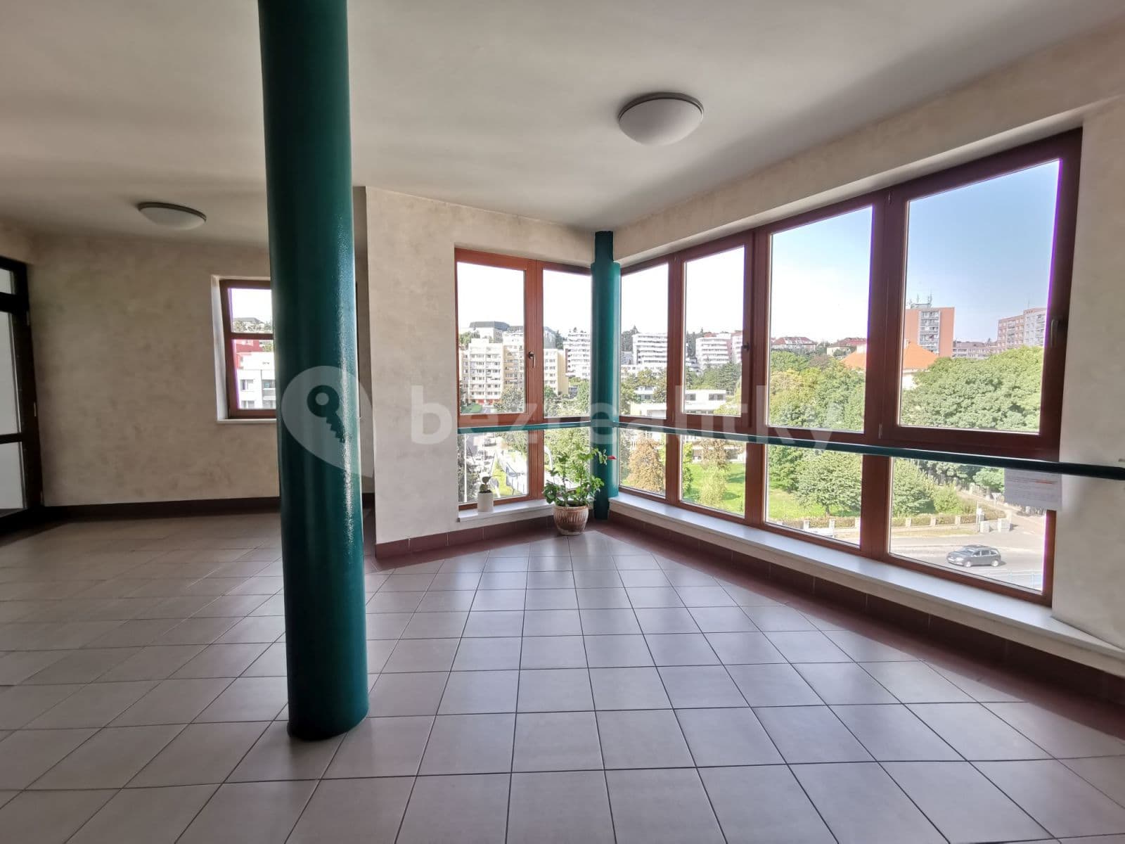 1 bedroom with open-plan kitchen flat to rent, 61 m², Patočkova, Prague, Prague 1 bedroom with open-plan kitchen flat to rent, 61 m², Patočkova, Prague, Prague