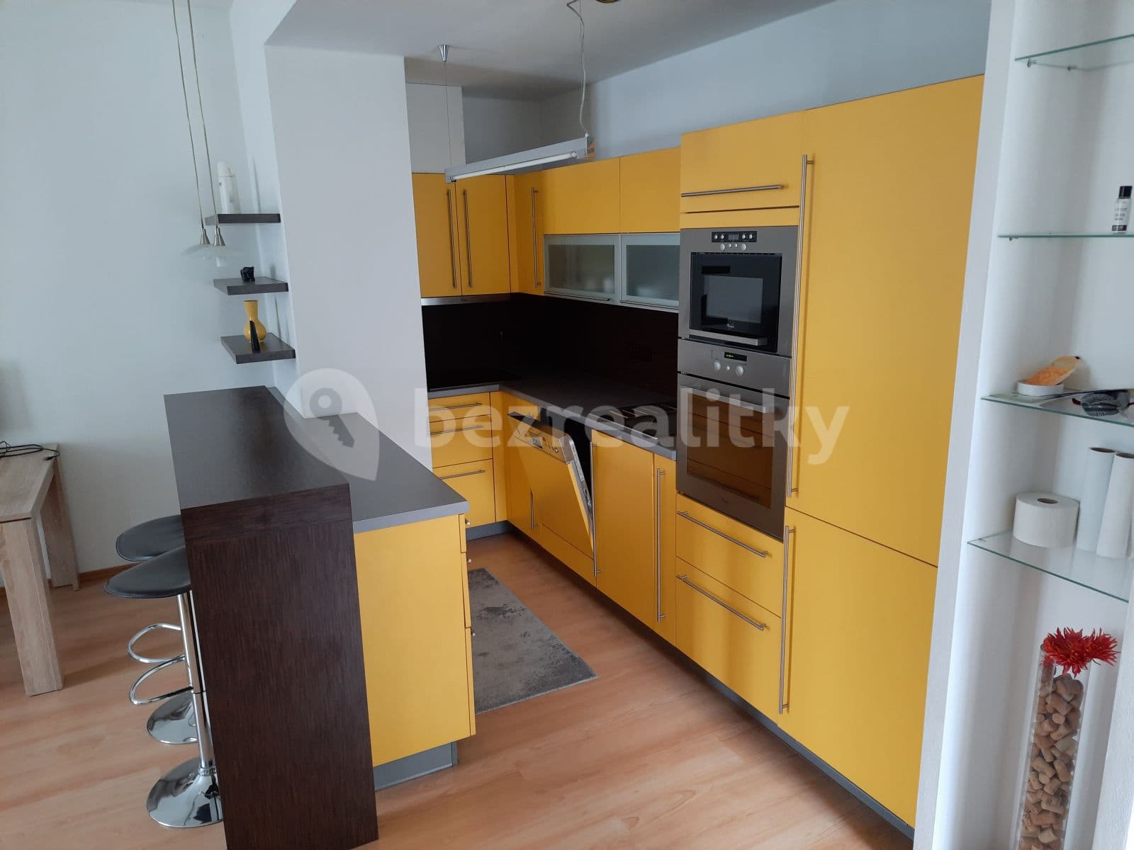 2 bedroom with open-plan kitchen flat to rent, 80 m², Družstevní, Plzeň, Plzeňský Region 2 bedroom with open-plan kitchen flat to rent, 80 m², Družstevní, Plzeň, Plzeňský Region