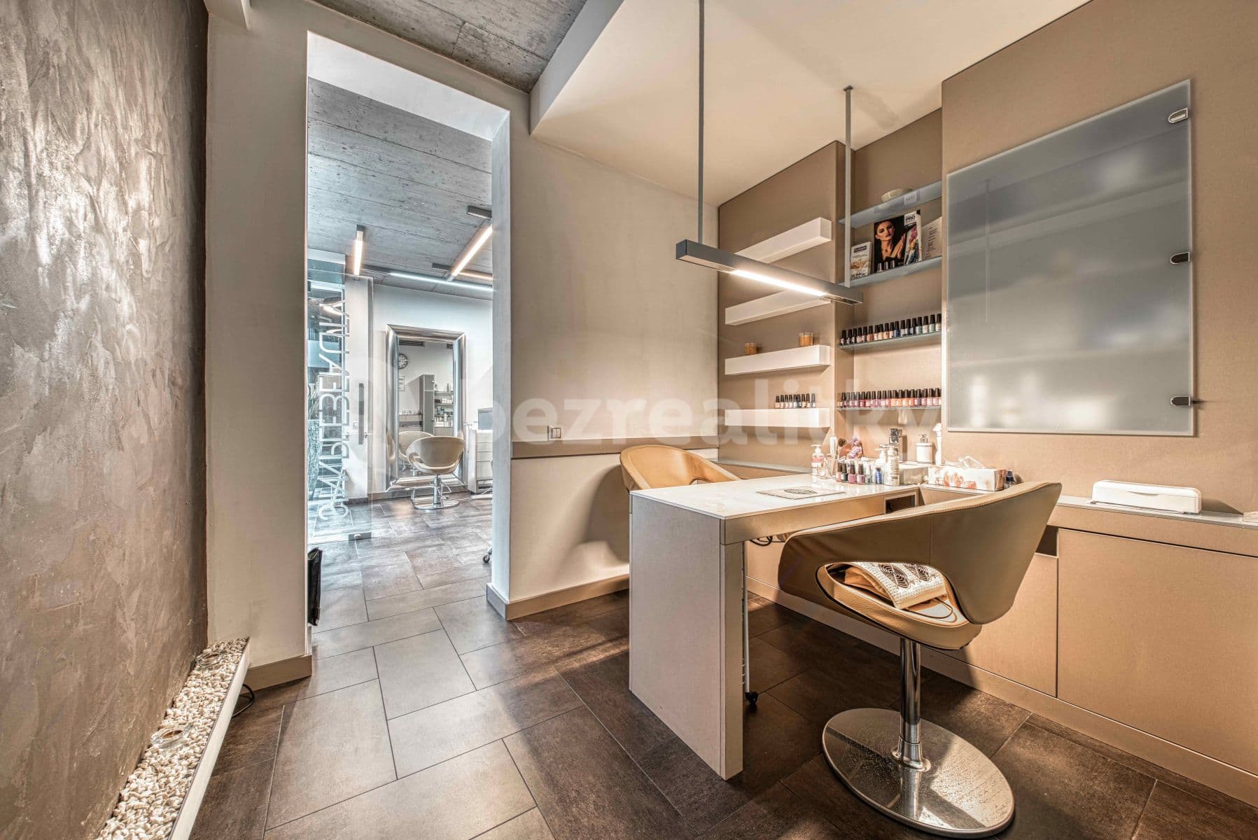 non-residential property to rent, 32 m², K sopce, Prague, Prague non-residential property to rent, 32 m², K sopce, Prague, Prague