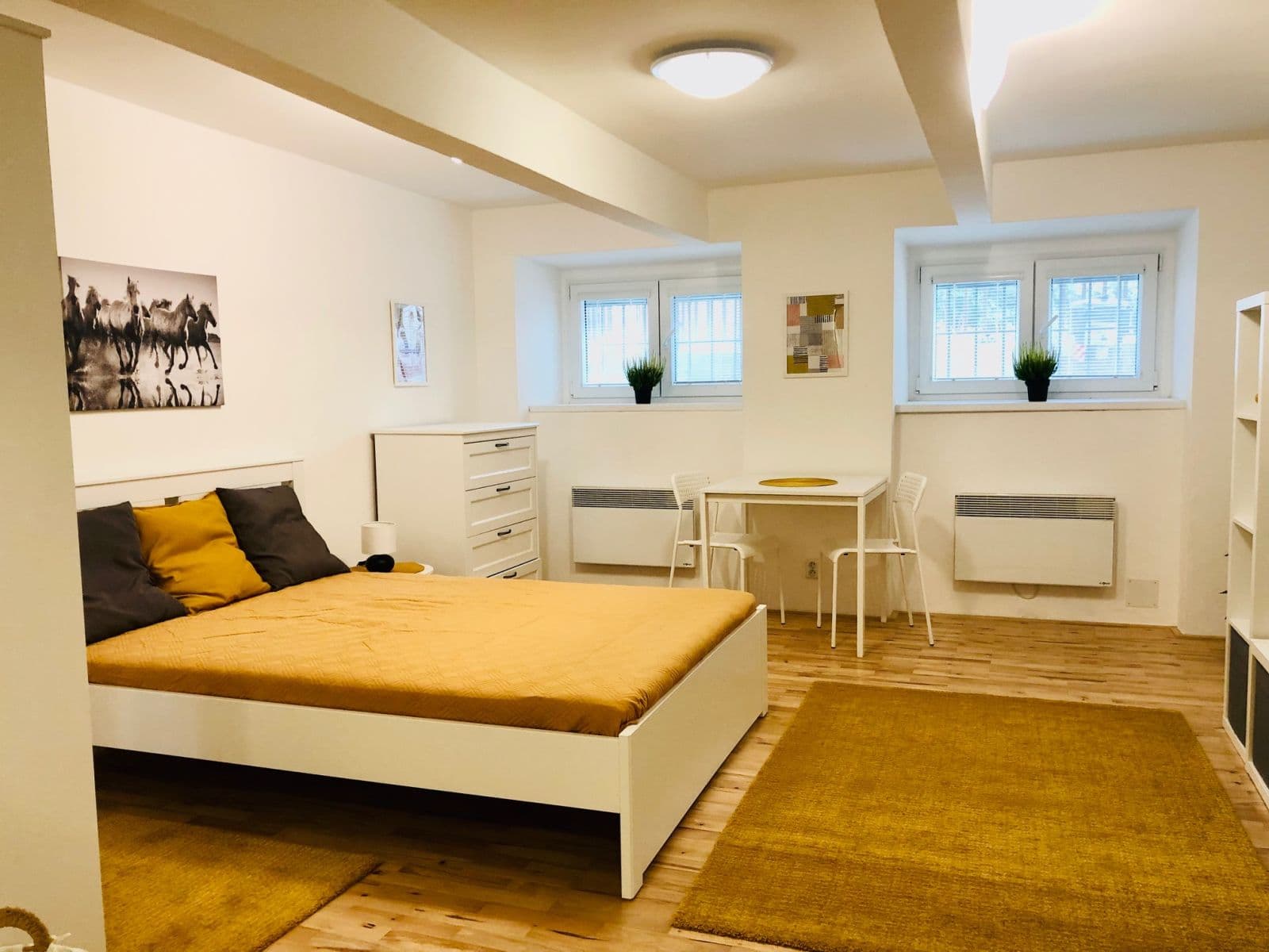 Studio flat to rent, 28 m², Kloboučnická, Prague, Prague Studio flat to rent, 28 m², Kloboučnická, Prague, Prague