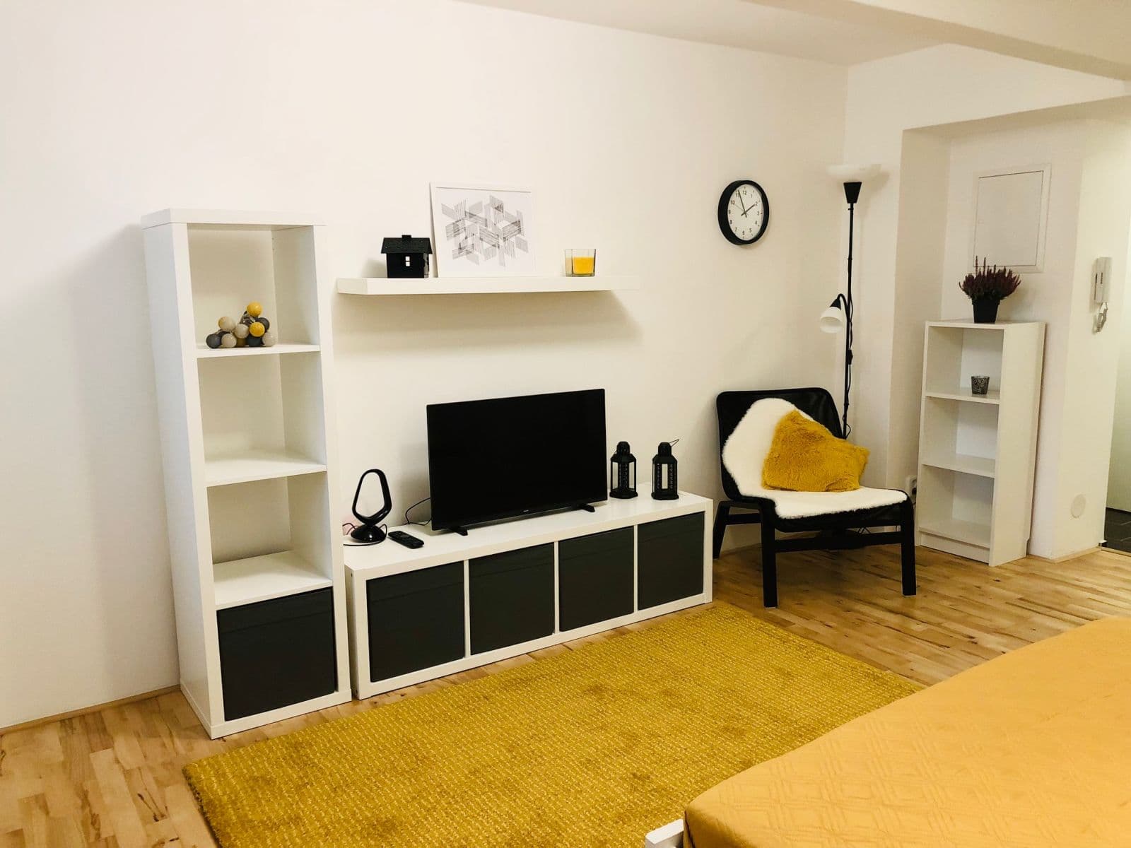 Studio flat to rent, 28 m², Kloboučnická, Prague, Prague Studio flat to rent, 28 m², Kloboučnická, Prague, Prague