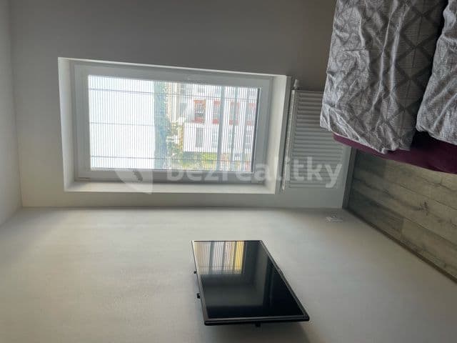 1 bedroom with open-plan kitchen flat to rent, 46 m², Hvozdecká, Brno, Jihomoravský Region 1 bedroom with open-plan kitchen flat to rent, 46 m², Hvozdecká, Brno, Jihomoravský Region