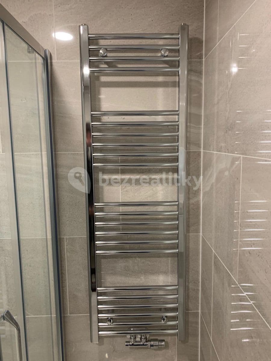 Studio flat to rent, 34 m², Kurta Konráda, Prague, Prague Studio flat to rent, 34 m², Kurta Konráda, Prague, Prague