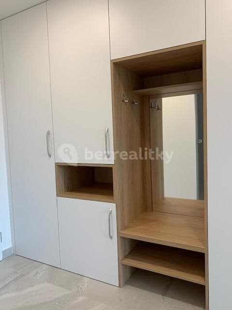 Studio flat to rent, 34 m², Kurta Konráda, Prague, Prague Studio flat to rent, 34 m², Kurta Konráda, Prague, Prague