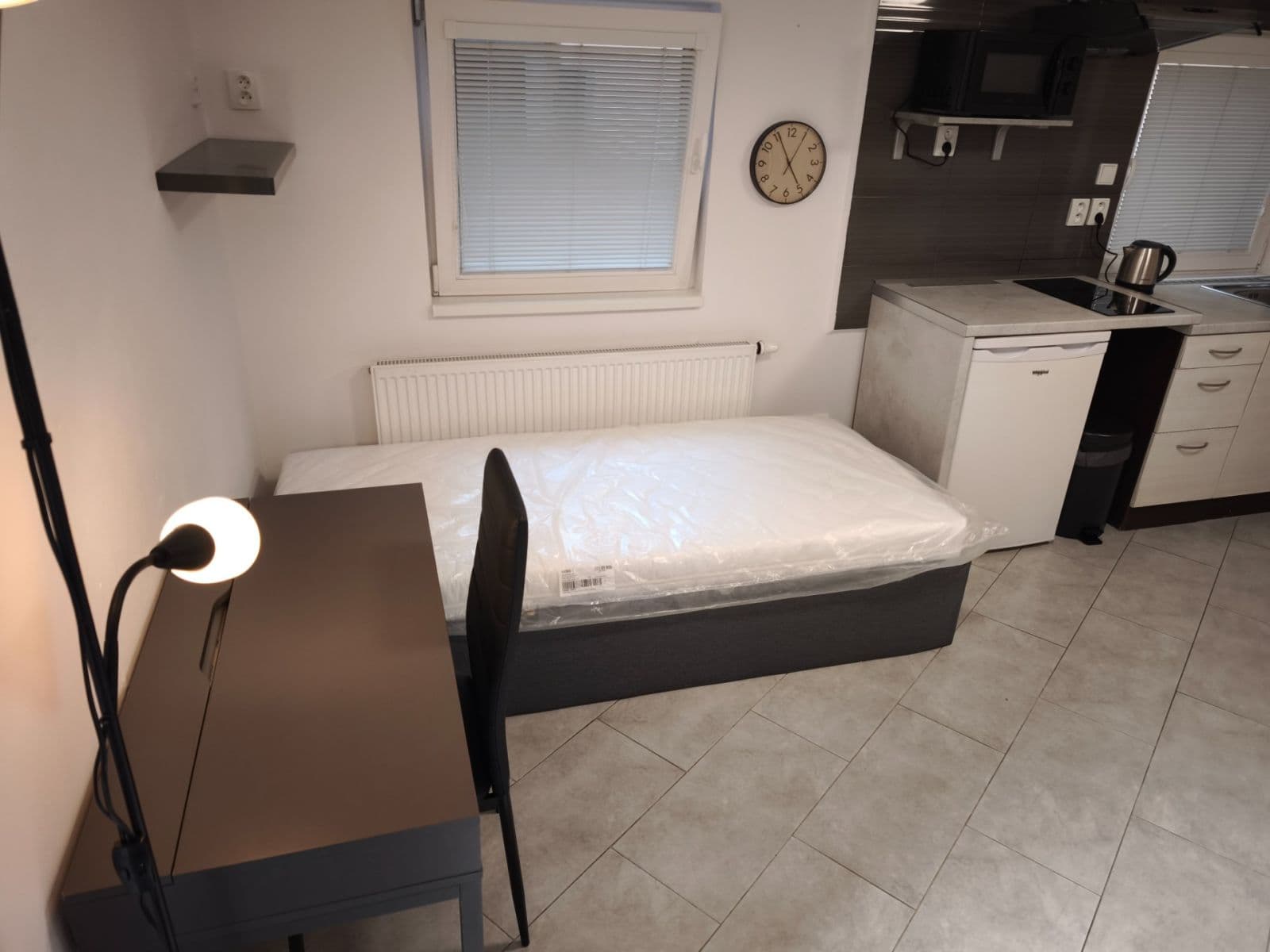 Small studio flat to rent, 18 m², Velvarská, Horoměřice, Středočeský Region Small studio flat to rent, 18 m², Velvarská, Horoměřice, Středočeský Region