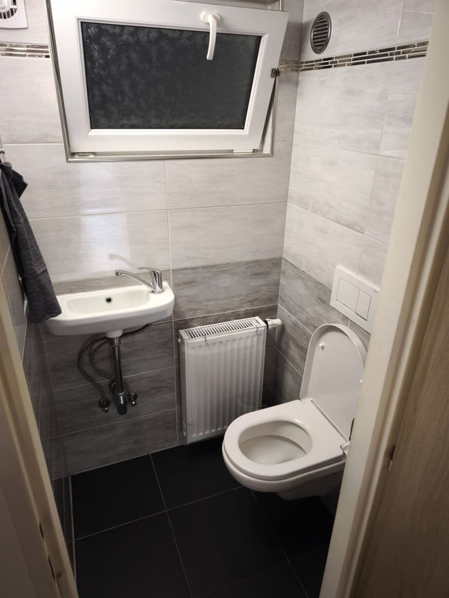Small studio flat to rent, 18 m², Velvarská, Horoměřice, Středočeský Region Small studio flat to rent, 18 m², Velvarská, Horoměřice, Středočeský Region