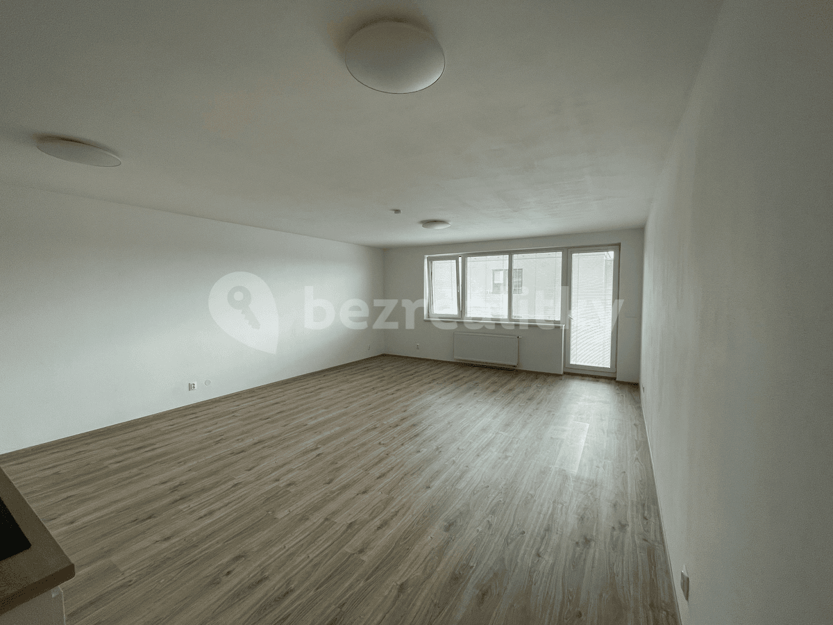 Studio flat to rent, 57 m², Zlatá Hora, Slavkov u Brna, Jihomoravský Region Studio flat to rent, 57 m², Zlatá Hora, Slavkov u Brna, Jihomoravský Region