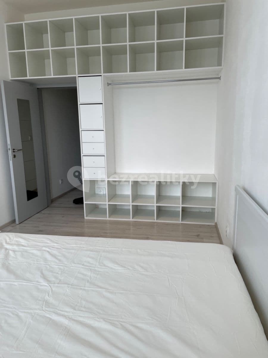 1 bedroom with open-plan kitchen flat to rent, 55 m², Mlýnská, Brno, Jihomoravský Region 1 bedroom with open-plan kitchen flat to rent, 55 m², Mlýnská, Brno, Jihomoravský Region
