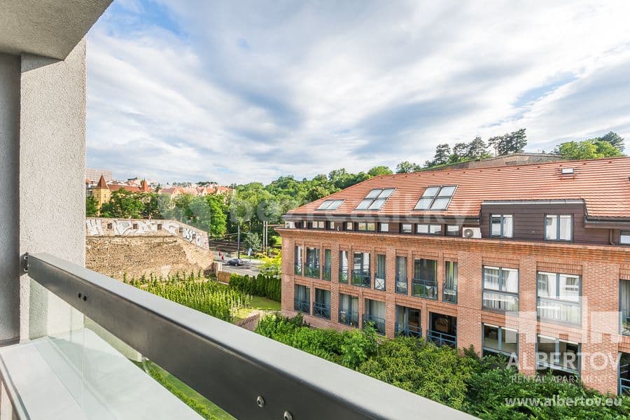 Studio flat to rent, 33 m², Horská, Prague, Prague Studio flat to rent, 33 m², Horská, Prague, Prague