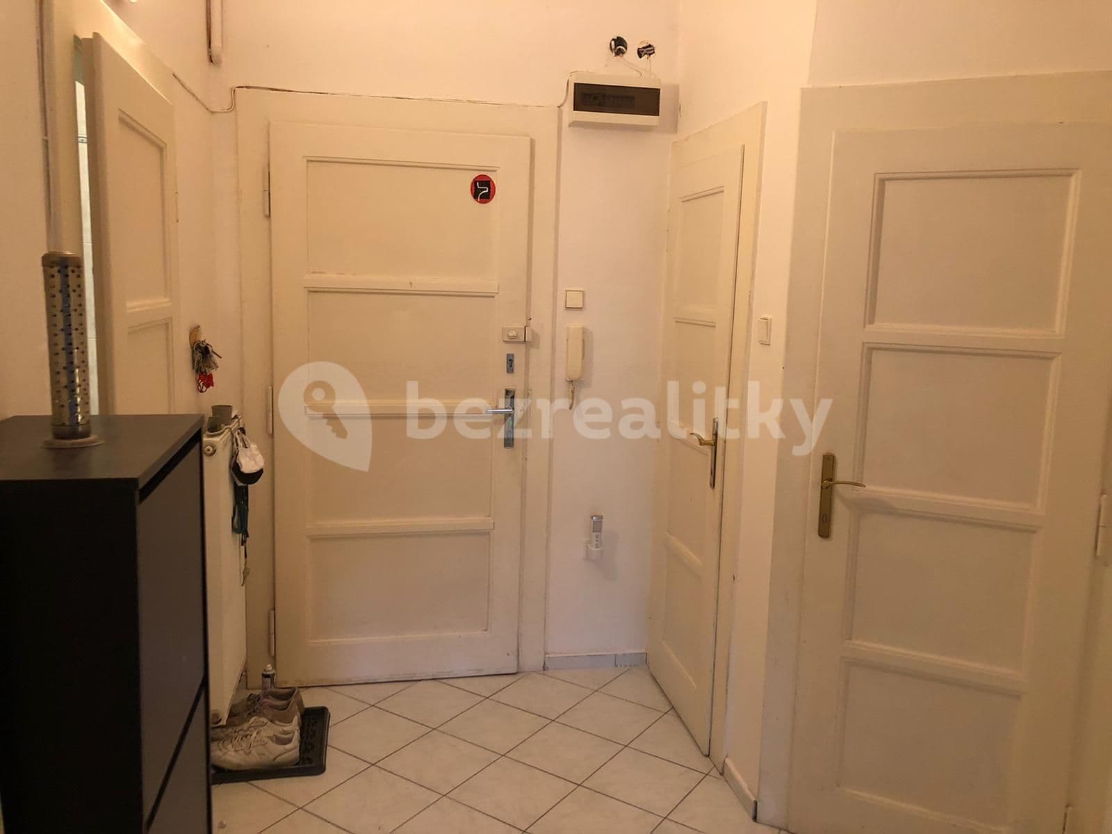 1 bedroom with open-plan kitchen flat to rent, 45 m², Polská, Prague, Prague 1 bedroom with open-plan kitchen flat to rent, 45 m², Polská, Prague, Prague