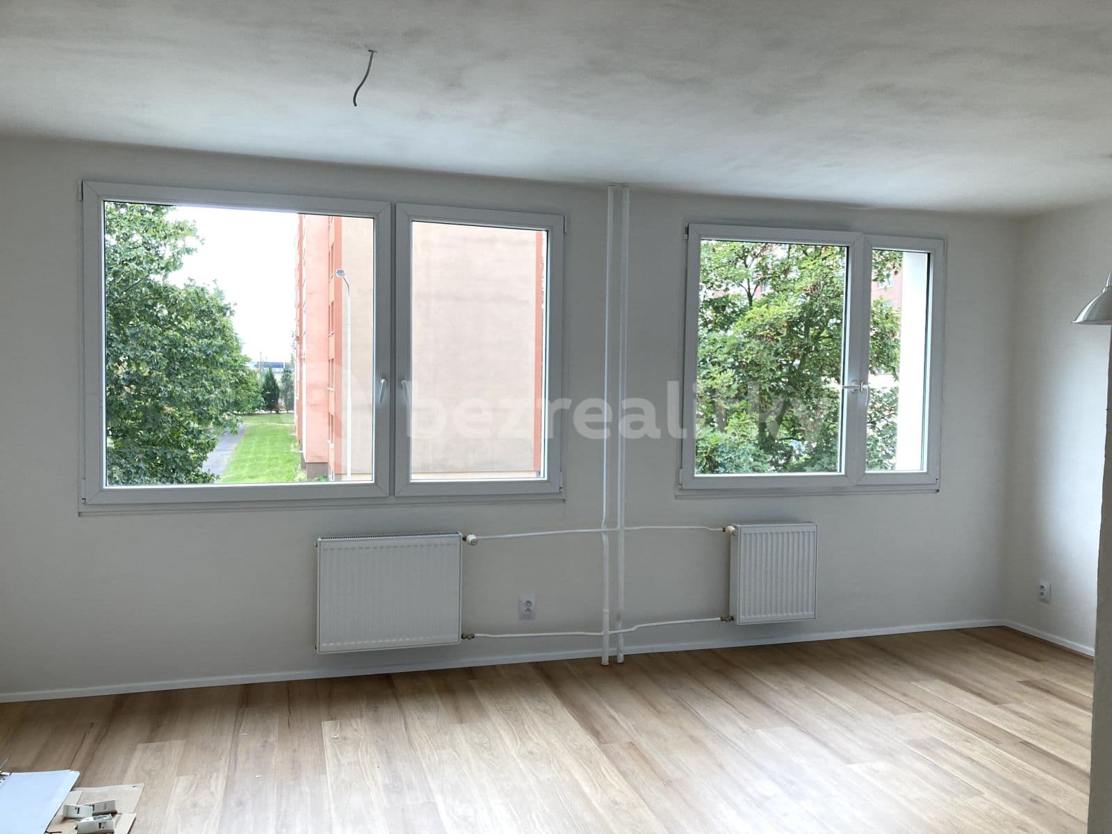 2 bedroom with open-plan kitchen flat to rent, 76 m², Na růžovém poli, Kladno, Středočeský Region 2 bedroom with open-plan kitchen flat to rent, 76 m², Na růžovém poli, Kladno, Středočeský Region