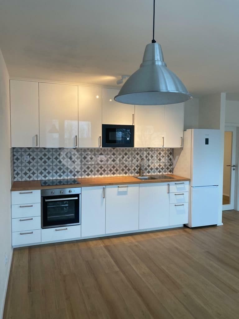 2 bedroom with open-plan kitchen flat to rent, 76 m², Na růžovém poli, Kladno, Středočeský Region 2 bedroom with open-plan kitchen flat to rent, 76 m², Na růžovém poli, Kladno, Středočeský Region