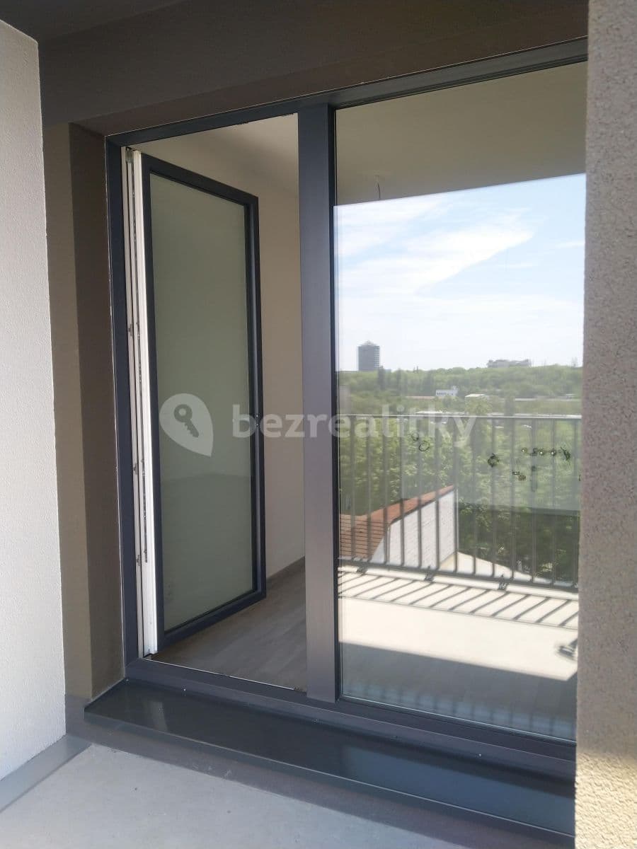 Studio flat to rent, 38 m², Olgy Havlové, Prague, Prague Studio flat to rent, 38 m², Olgy Havlové, Prague, Prague