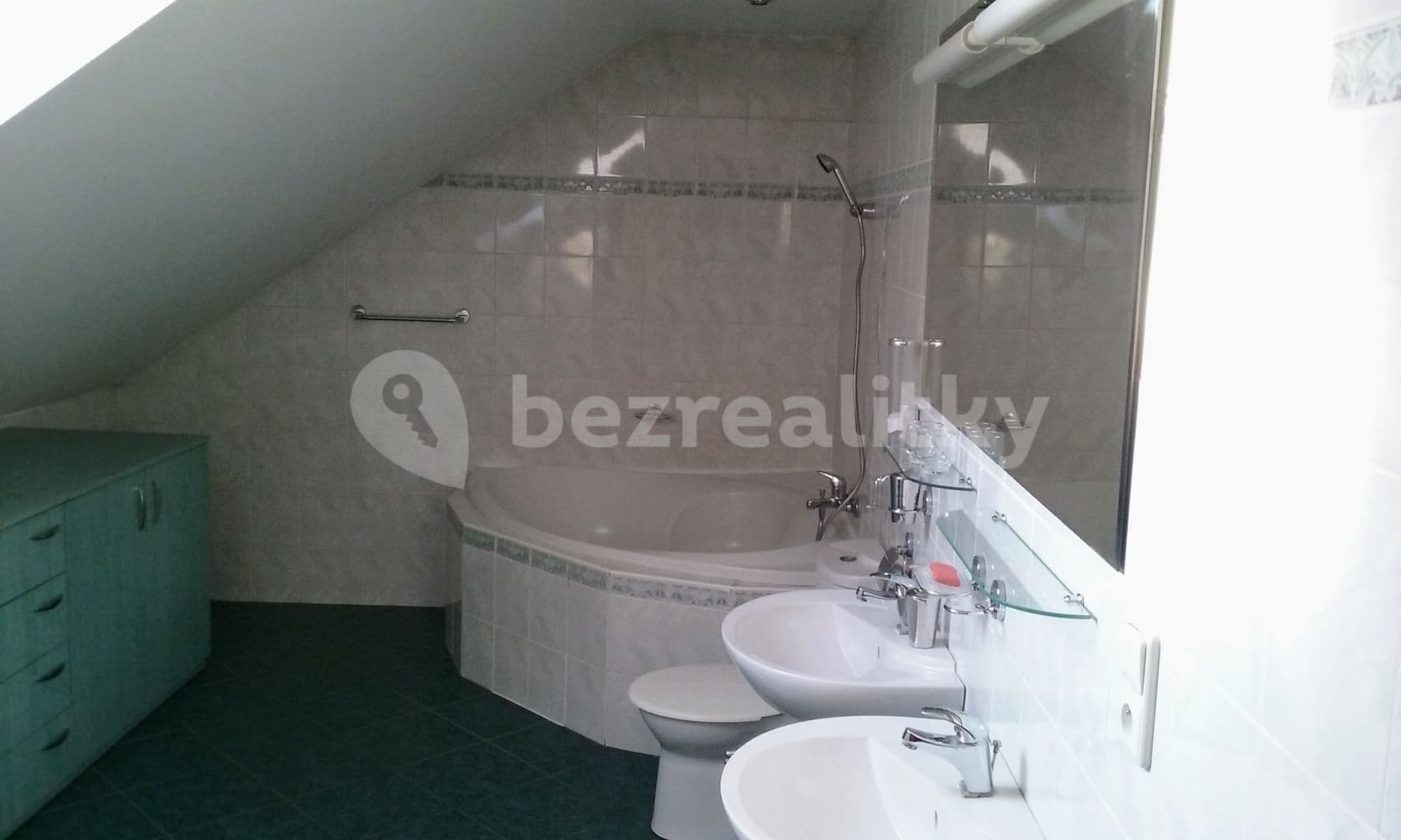 4 bedroom flat to rent, 228 m², 1. máje, Olomouc, Olomoucký Region 4 bedroom flat to rent, 228 m², 1. máje, Olomouc, Olomoucký Region