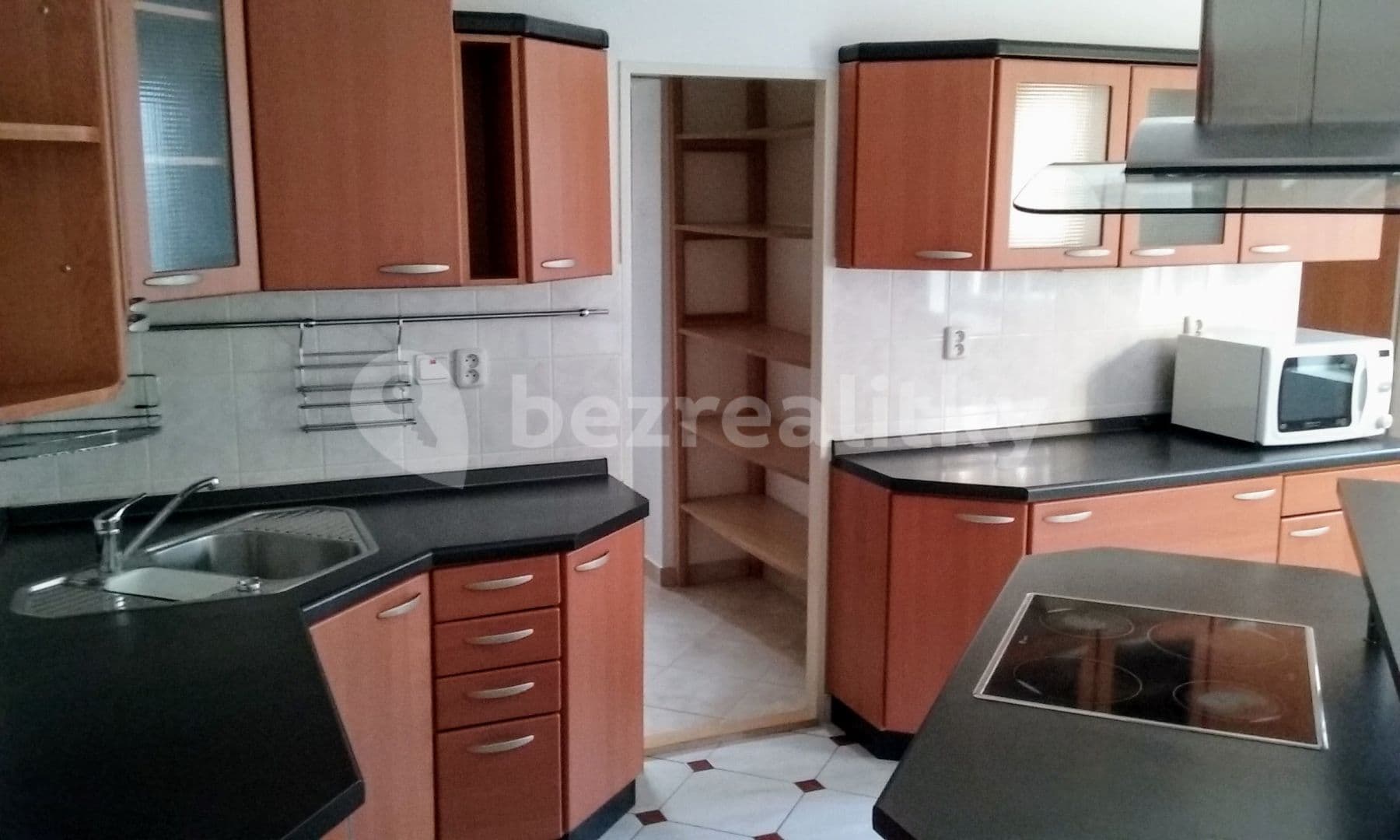 4 bedroom flat to rent, 228 m², 1. máje, Olomouc, Olomoucký Region 4 bedroom flat to rent, 228 m², 1. máje, Olomouc, Olomoucký Region