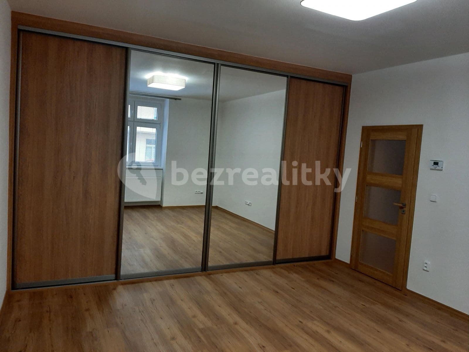 1 bedroom with open-plan kitchen flat to rent, 51 m², Písecká, Prague, Prague 1 bedroom with open-plan kitchen flat to rent, 51 m², Písecká, Prague, Prague