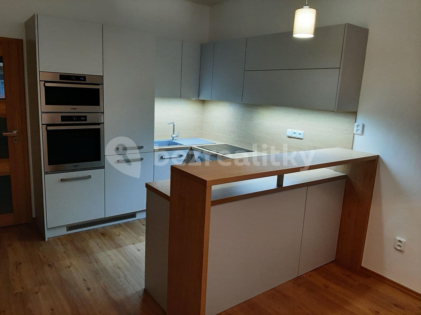 1 bedroom with open-plan kitchen flat to rent, 51 m², Písecká, Prague, Prague 1 bedroom with open-plan kitchen flat to rent, 51 m², Písecká, Prague, Prague
