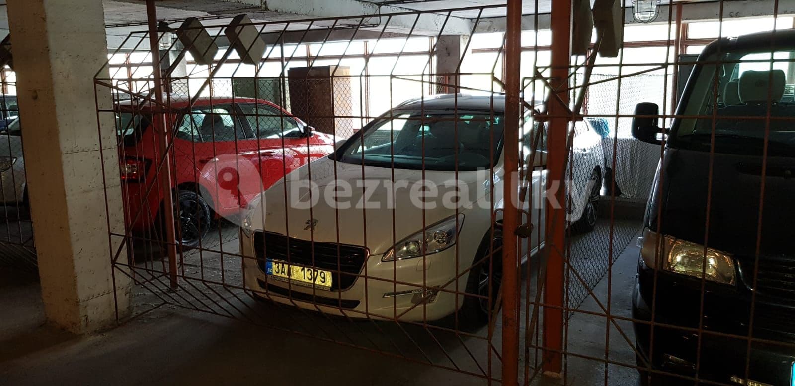 garage to rent, 18 m², Lovosická, Prague, Prague garage to rent, 18 m², Lovosická, Prague, Prague