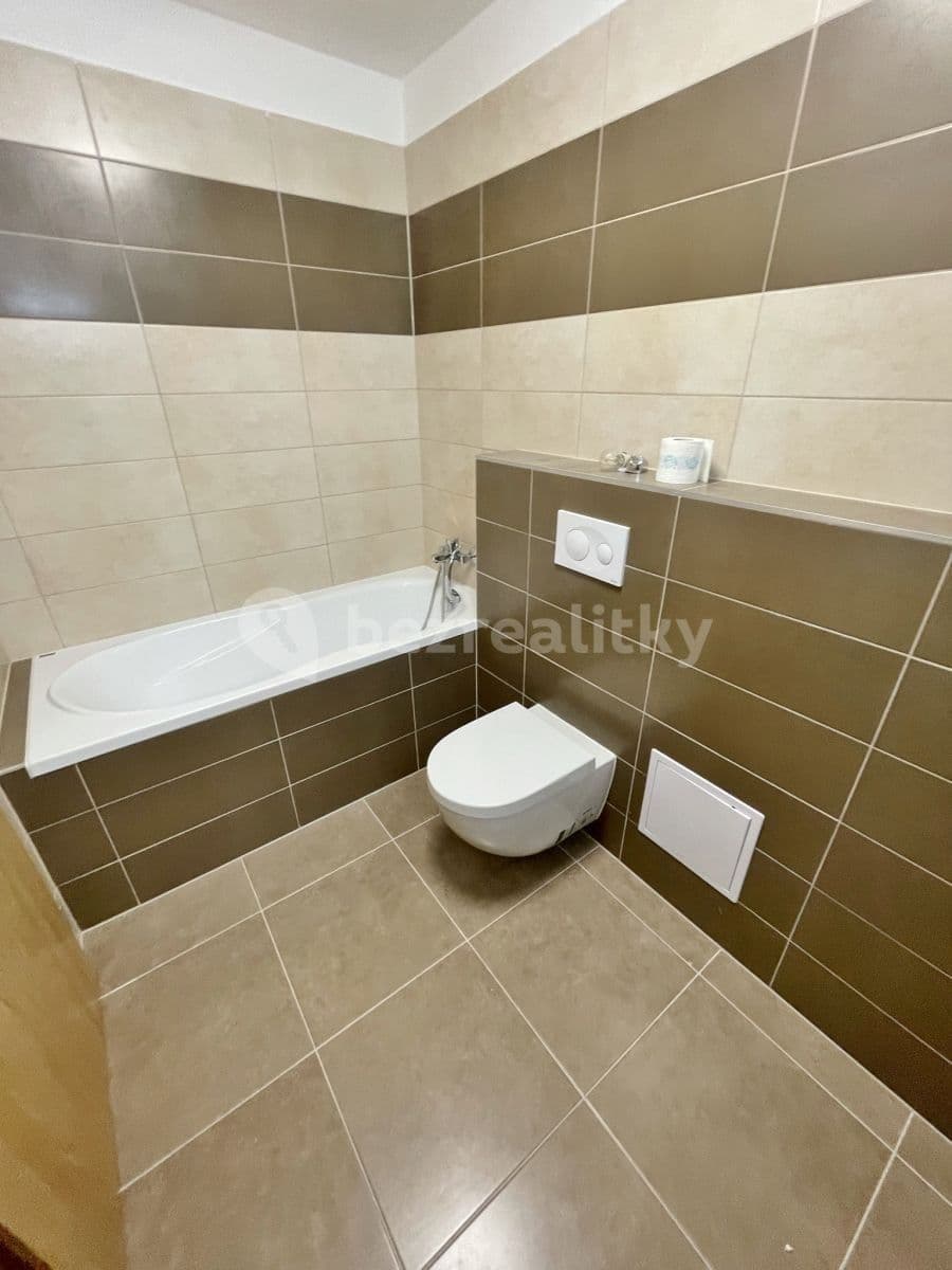 1 bedroom with open-plan kitchen flat to rent, 62 m², Ovesná, Hostivice, Středočeský Region 1 bedroom with open-plan kitchen flat to rent, 62 m², Ovesná, Hostivice, Středočeský Region