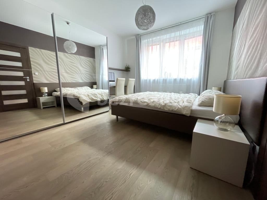 1 bedroom with open-plan kitchen flat to rent, 66 m², Puškinova, Hradec Králové, Královéhradecký Region 1 bedroom with open-plan kitchen flat to rent, 66 m², Puškinova, Hradec Králové, Královéhradecký Region
