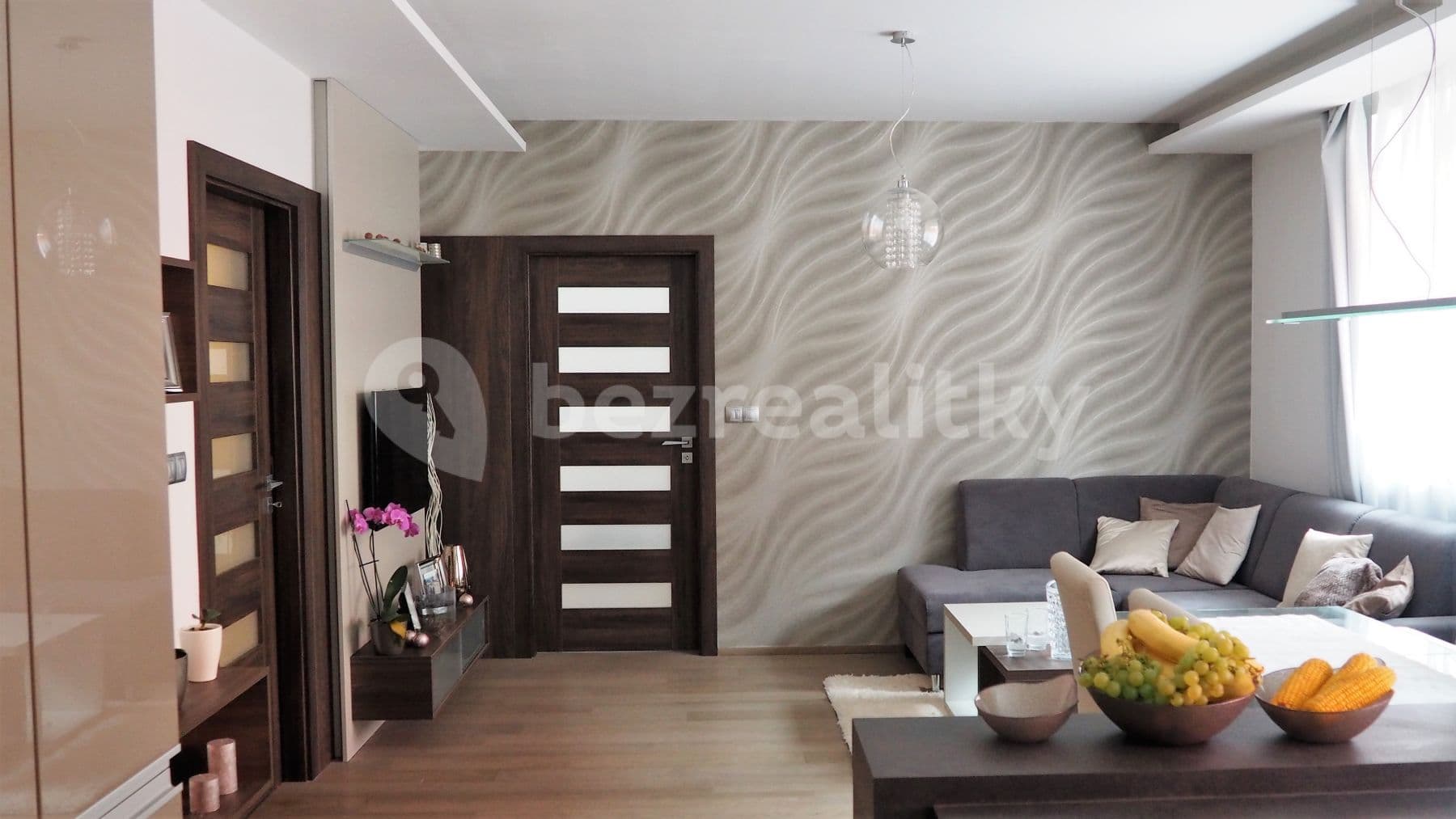 1 bedroom with open-plan kitchen flat to rent, 66 m², Puškinova, Hradec Králové, Královéhradecký Region 1 bedroom with open-plan kitchen flat to rent, 66 m², Puškinova, Hradec Králové, Královéhradecký Region