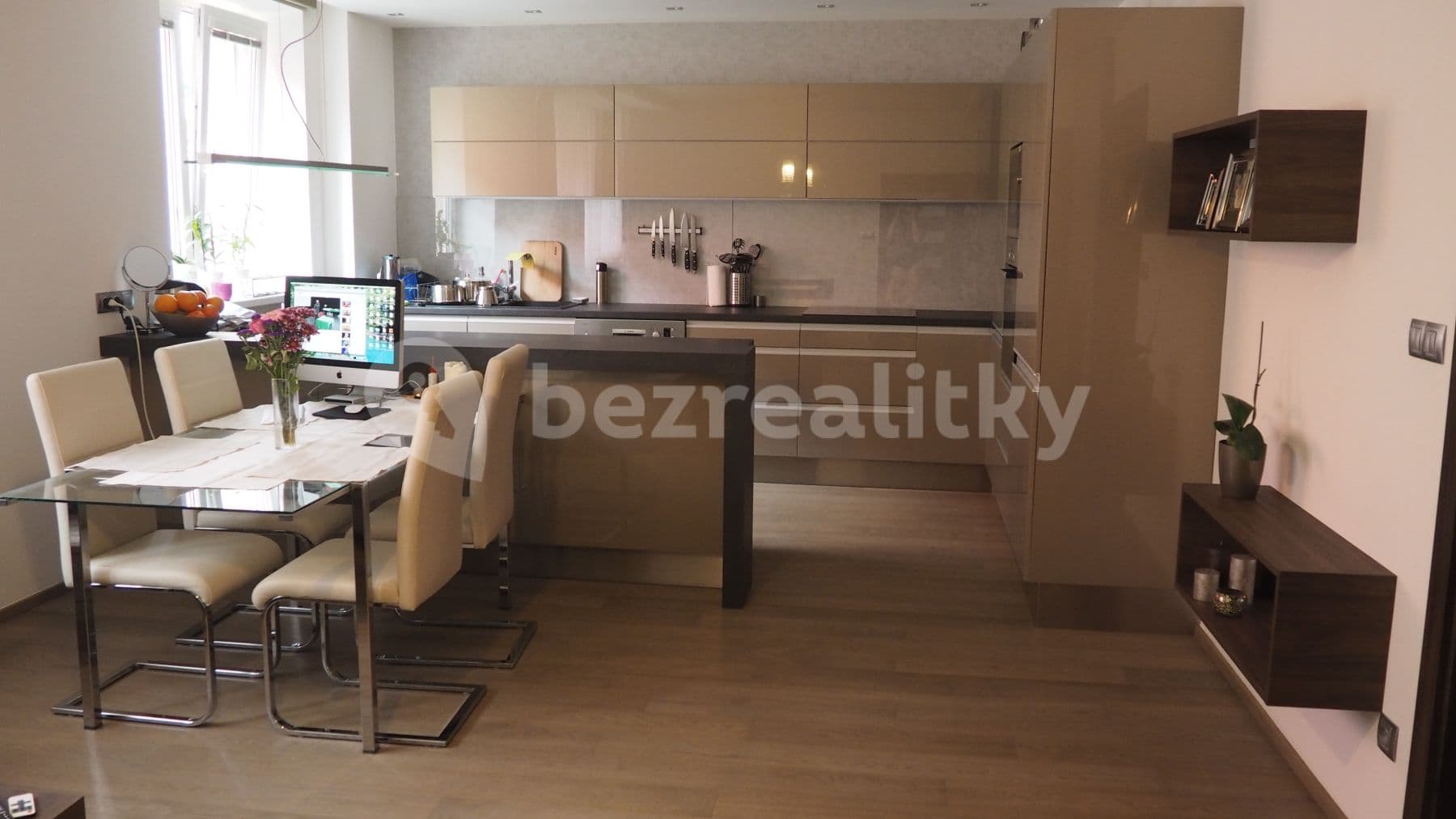 1 bedroom with open-plan kitchen flat to rent, 66 m², Puškinova, Hradec Králové, Královéhradecký Region 1 bedroom with open-plan kitchen flat to rent, 66 m², Puškinova, Hradec Králové, Královéhradecký Region
