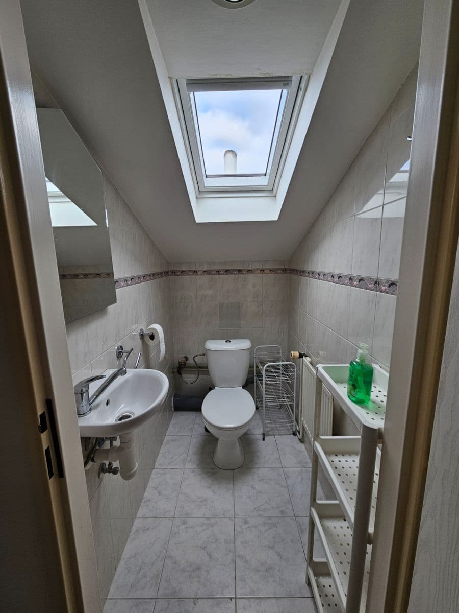 Studio flat to rent, 28 m², Nad Šárkou, Prague, Prague Studio flat to rent, 28 m², Nad Šárkou, Prague, Prague