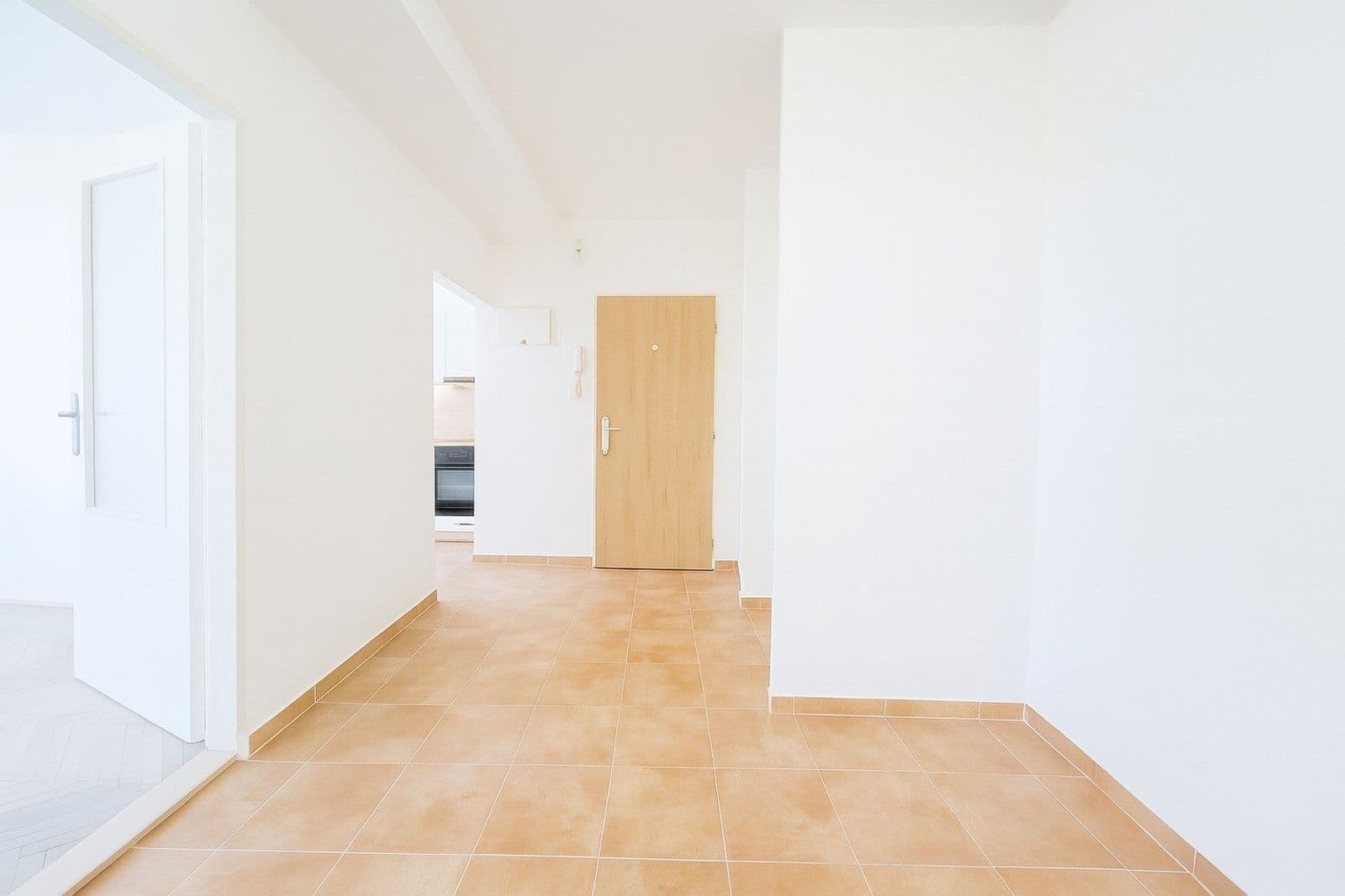 2 bedroom flat to rent, 52 m², nám. T. G. Masaryka, Havířov, Moravskoslezský Region 2 bedroom flat to rent, 52 m², nám. T. G. Masaryka, Havířov, Moravskoslezský Region