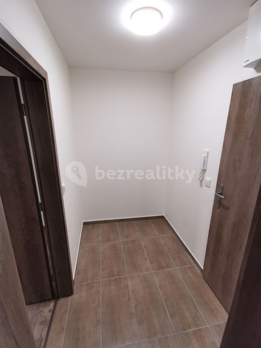 Studio flat to rent, 45 m², Mikšíčkova, Brno, Jihomoravský Region Studio flat to rent, 45 m², Mikšíčkova, Brno, Jihomoravský Region