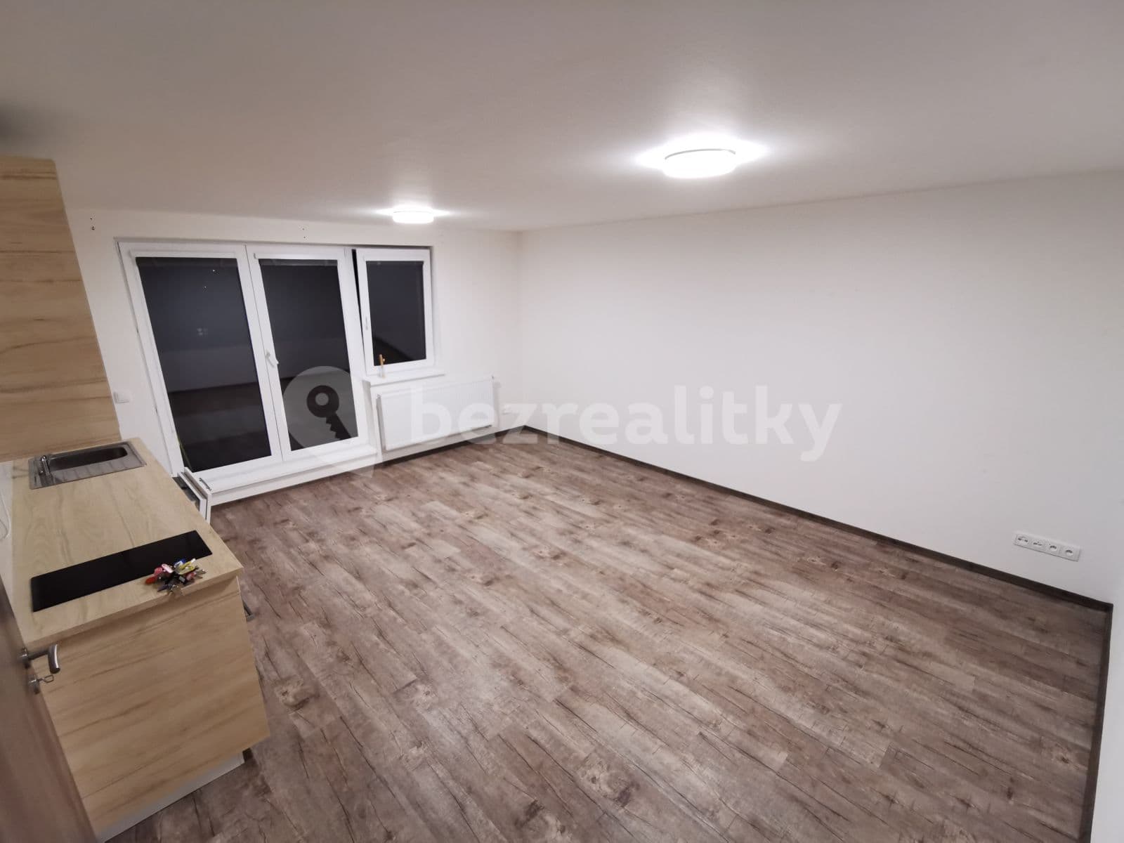 Studio flat to rent, 45 m², Mikšíčkova, Brno, Jihomoravský Region Studio flat to rent, 45 m², Mikšíčkova, Brno, Jihomoravský Region