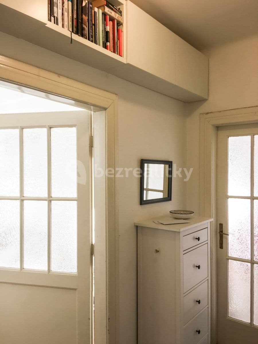 1 bedroom with open-plan kitchen flat to rent, 42 m², Nad Popelkou, Prague, Prague 1 bedroom with open-plan kitchen flat to rent, 42 m², Nad Popelkou, Prague, Prague