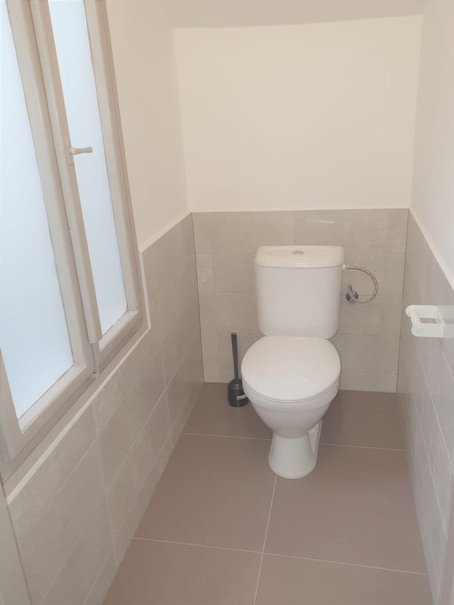 Studio flat to rent, 22 m², Moskevská, Prague, Prague Studio flat to rent, 22 m², Moskevská, Prague, Prague