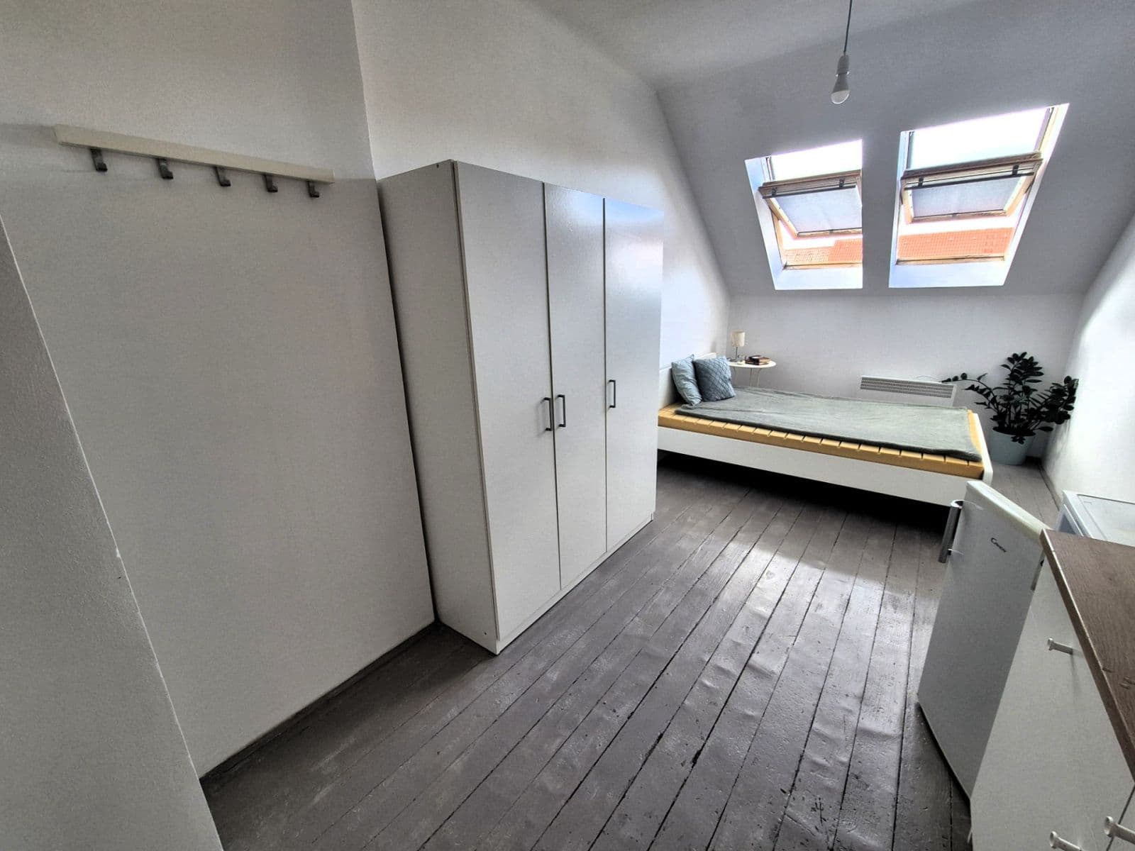 Studio flat to rent, 22 m², Moskevská, Prague, Prague Studio flat to rent, 22 m², Moskevská, Prague, Prague