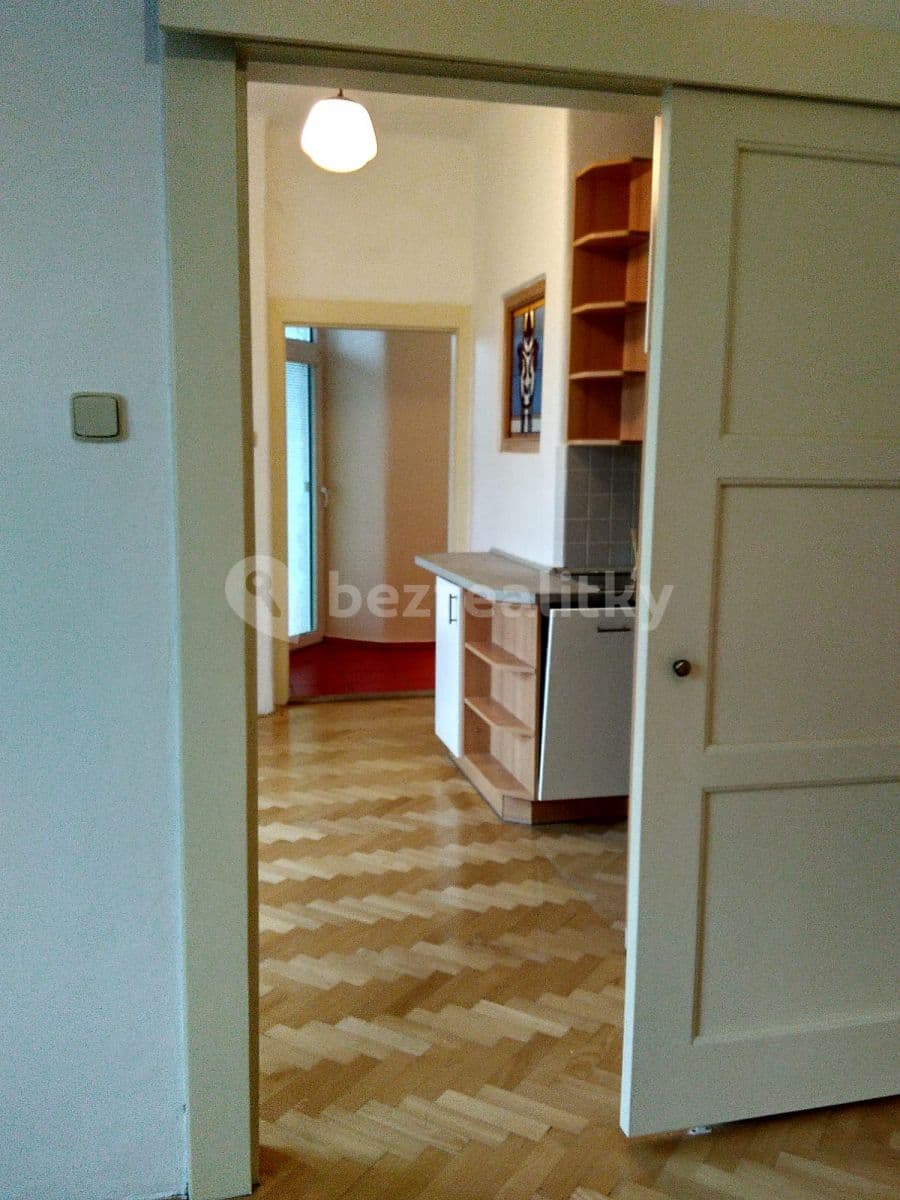 1 bedroom with open-plan kitchen flat to rent, 47 m², Šmeralova, Olomouc, Olomoucký Region 1 bedroom with open-plan kitchen flat to rent, 47 m², Šmeralova, Olomouc, Olomoucký Region