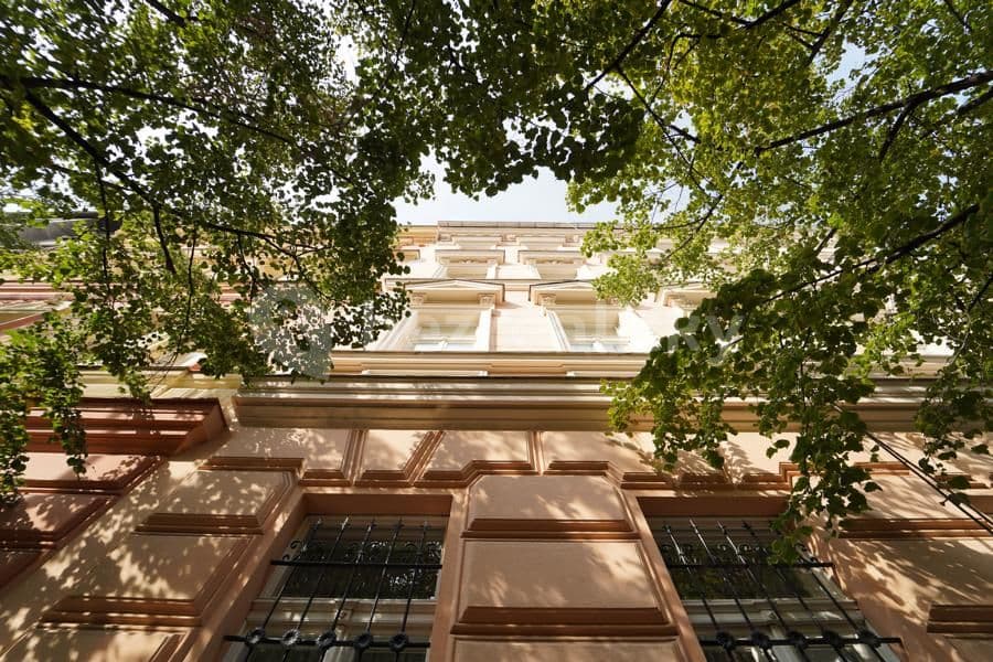 2 bedroom with open-plan kitchen flat to rent, 61 m², Varšavská, Prague, Prague 2 bedroom with open-plan kitchen flat to rent, 61 m², Varšavská, Prague, Prague