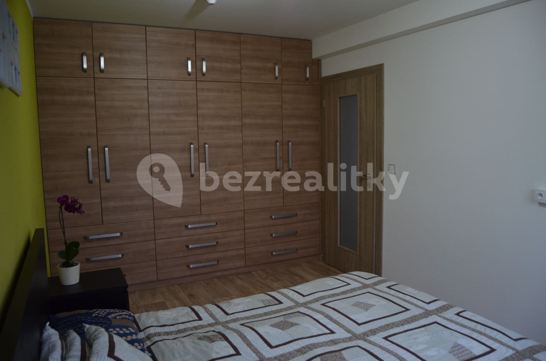 3 bedroom with open-plan kitchen flat to rent, 100 m², Barunčina, Prague, Prague 3 bedroom with open-plan kitchen flat to rent, 100 m², Barunčina, Prague, Prague