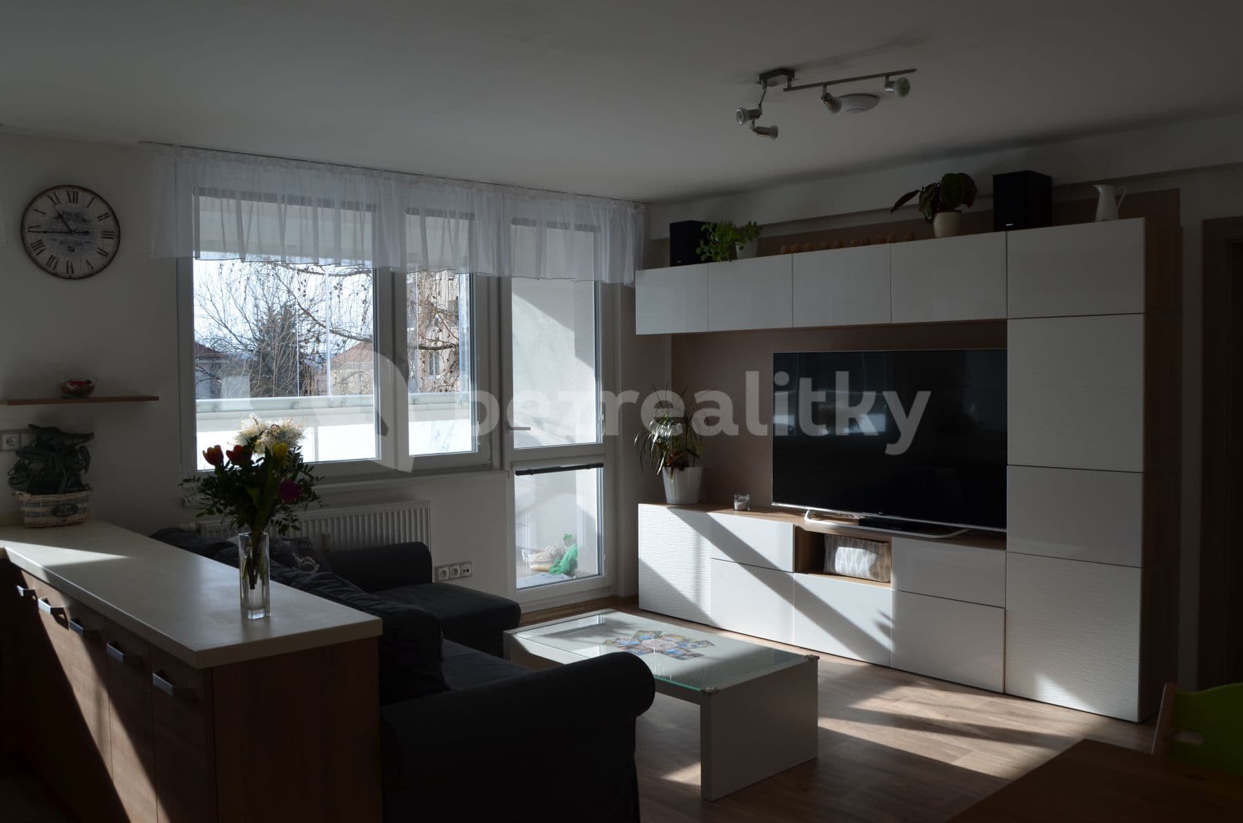 3 bedroom with open-plan kitchen flat to rent, 100 m², Barunčina, Prague, Prague 3 bedroom with open-plan kitchen flat to rent, 100 m², Barunčina, Prague, Prague