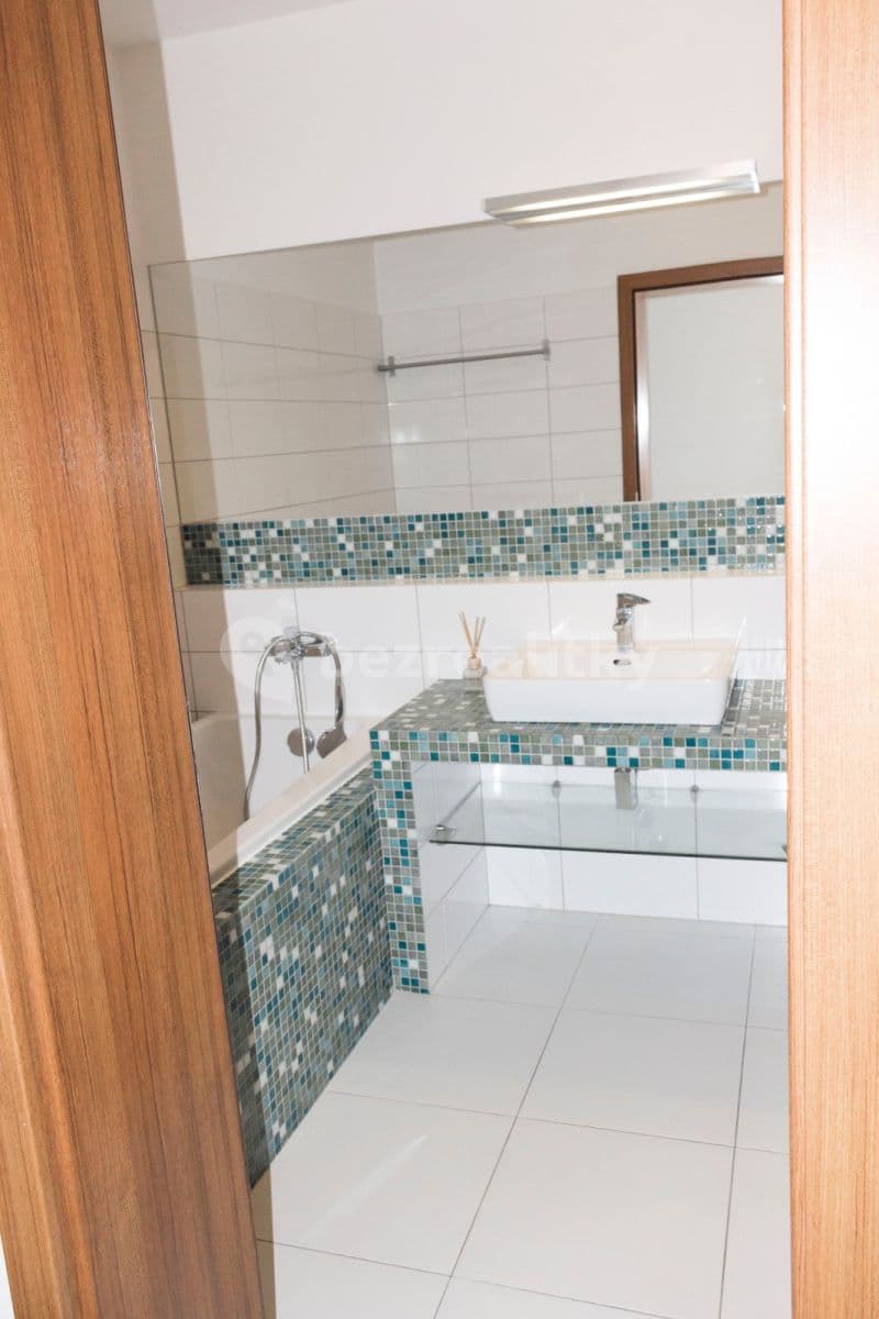 2 bedroom with open-plan kitchen flat to rent, 90 m², Vstupní, Plzeň, Plzeňský Region 2 bedroom with open-plan kitchen flat to rent, 90 m², Vstupní, Plzeň, Plzeňský Region