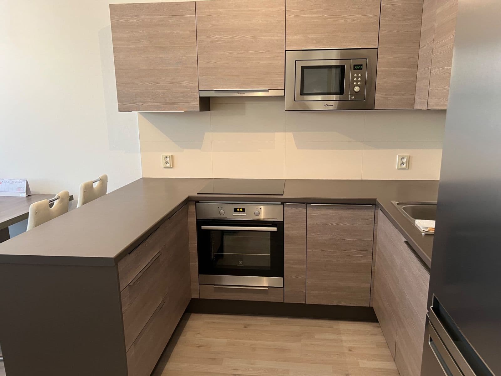 2 bedroom with open-plan kitchen flat to rent, 81 m², Kigginsova, Brno, Jihomoravský Region 2 bedroom with open-plan kitchen flat to rent, 81 m², Kigginsova, Brno, Jihomoravský Region