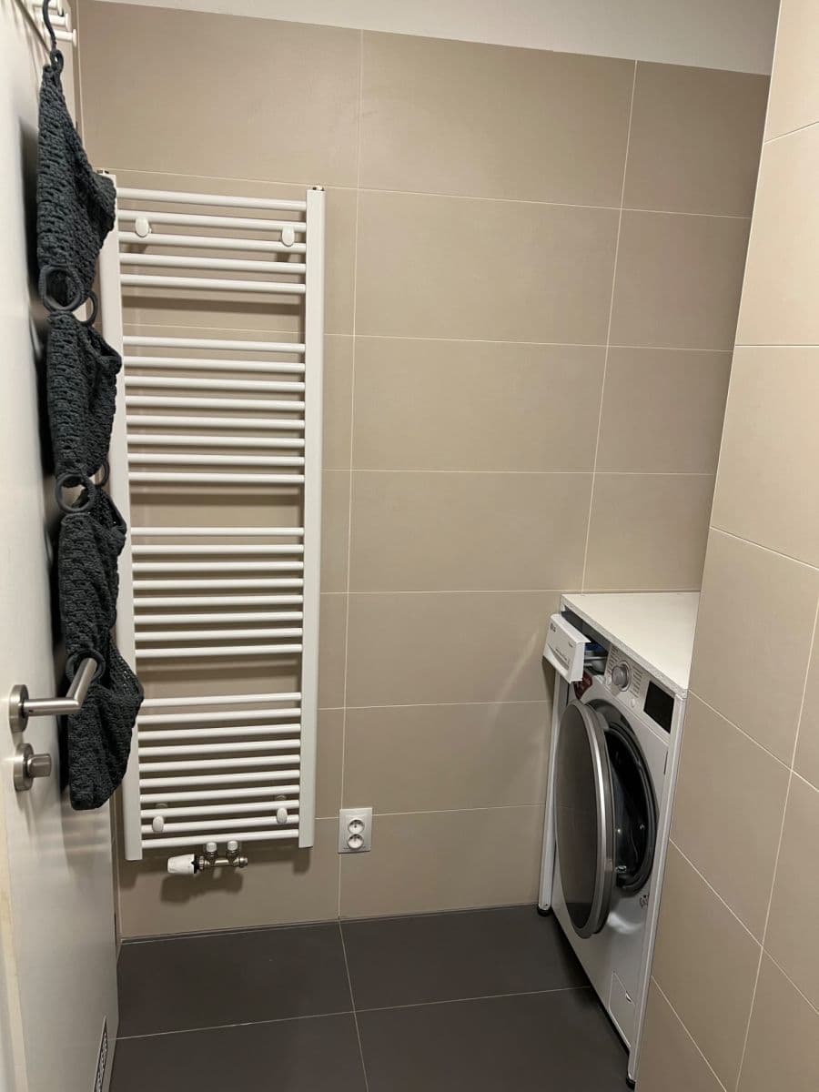 2 bedroom with open-plan kitchen flat to rent, 81 m², Kigginsova, Brno, Jihomoravský Region 2 bedroom with open-plan kitchen flat to rent, 81 m², Kigginsova, Brno, Jihomoravský Region