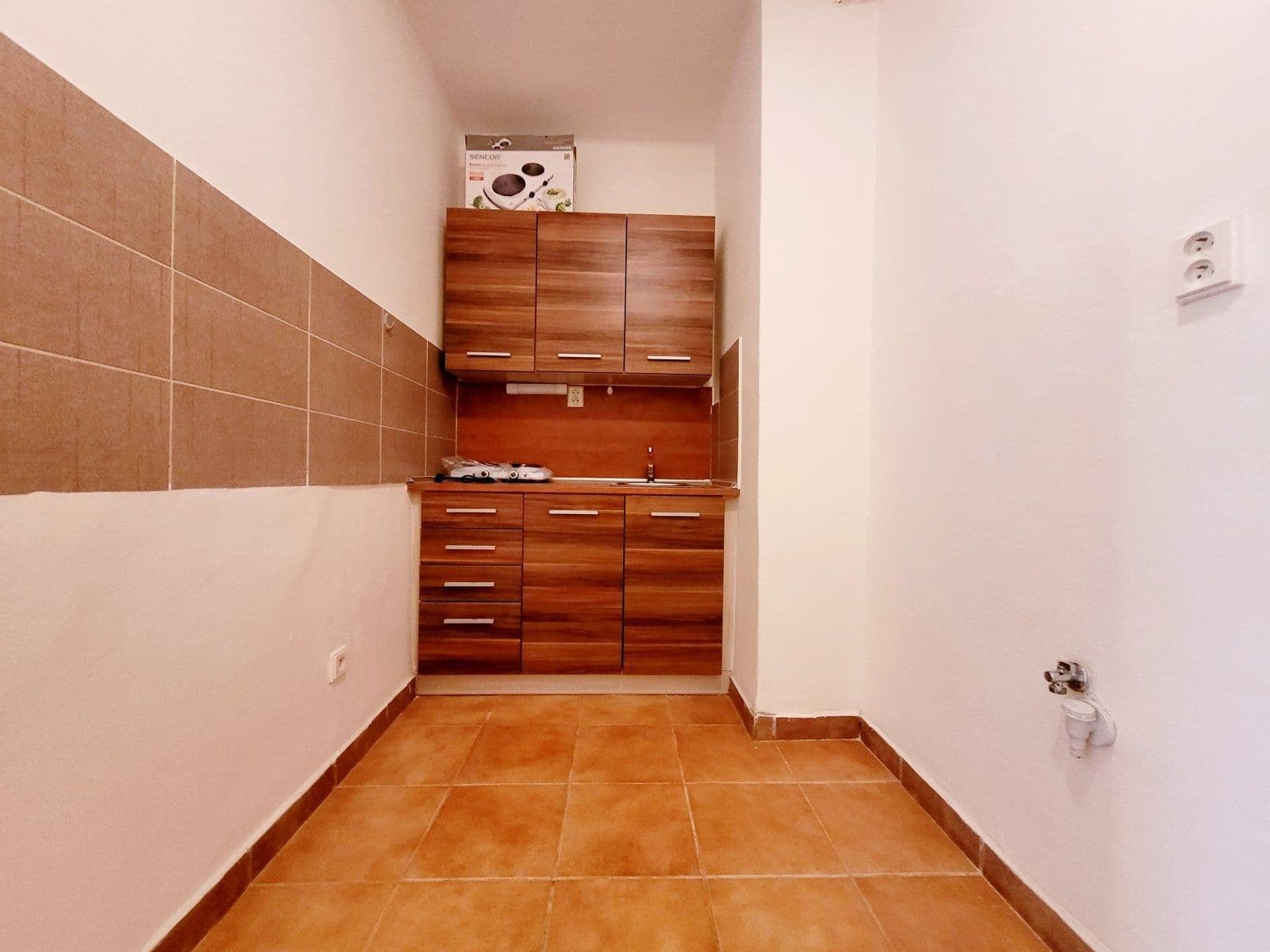 Studio flat to rent, 19 m², Hlavní třída, Havířov, Moravskoslezský Region Studio flat to rent, 19 m², Hlavní třída, Havířov, Moravskoslezský Region