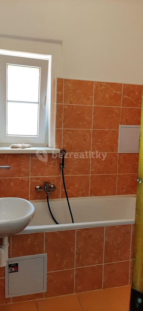 1 bedroom flat to rent, 45 m², U Vlastního krbu, Teplice, Ústecký Region 1 bedroom flat to rent, 45 m², U Vlastního krbu, Teplice, Ústecký Region