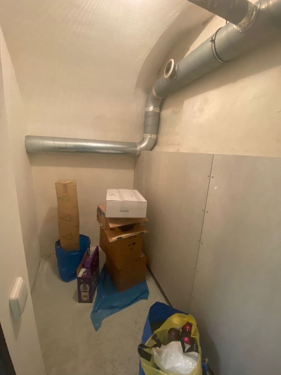 non-residential property to rent, 4 m², Elišky Peškové, Prague, Prague non-residential property to rent, 4 m², Elišky Peškové, Prague, Prague