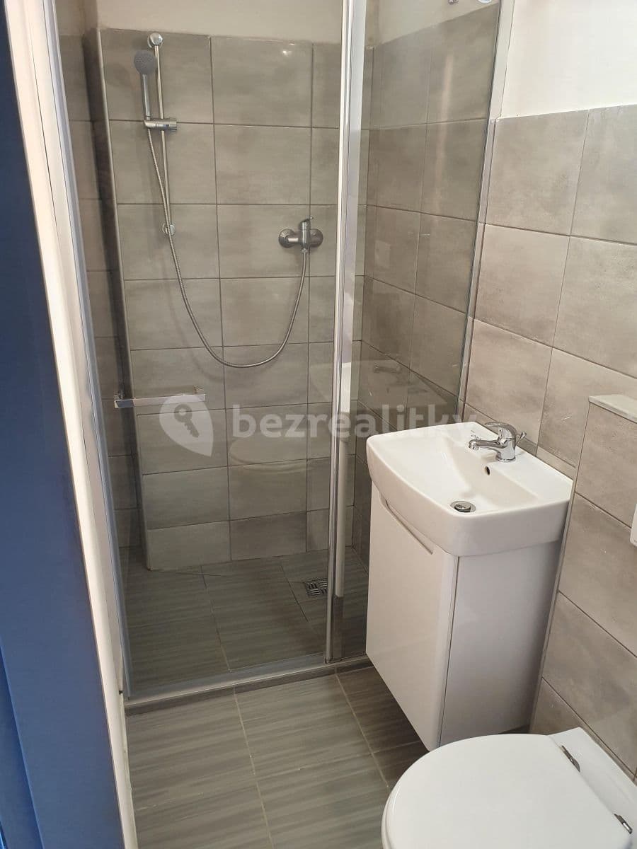 Studio flat to rent, 31 m², Brandýská, Prague, Prague Studio flat to rent, 31 m², Brandýská, Prague, Prague